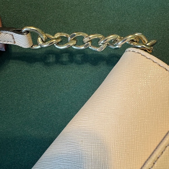 Calvin Klein Pink Gold Women’s Crossbody Purse Handbag w/ Magnetic Snap Closure - Picture 7 of 9